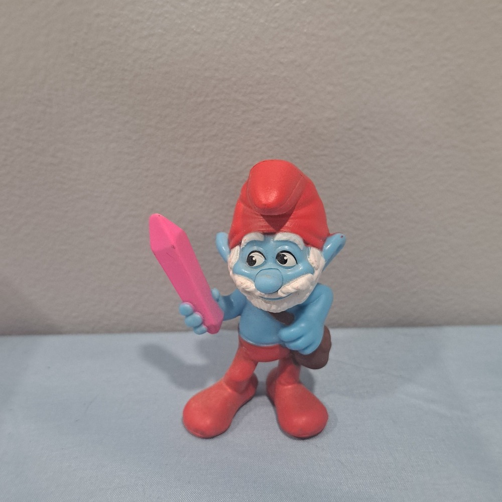 McDonalds Papa Smurf 2013 Happy Meal Toy Figure Pink Crystal Peyo Collectible